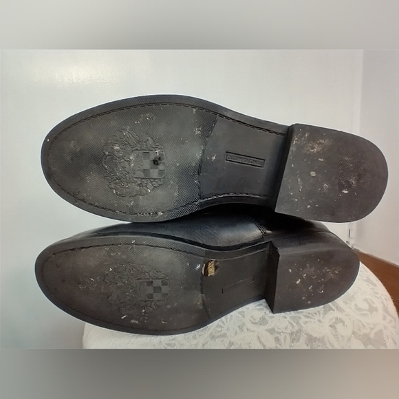 VINCE CAMUTO EQUESTRIAN STYLE BOOTS - Picture 8 of 9